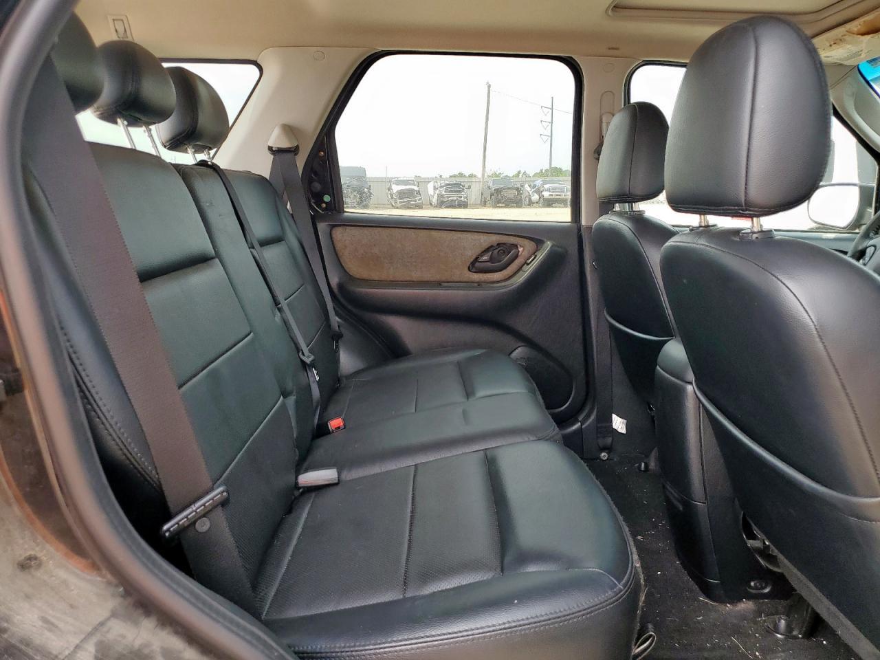 2006 FORD ESCAPE