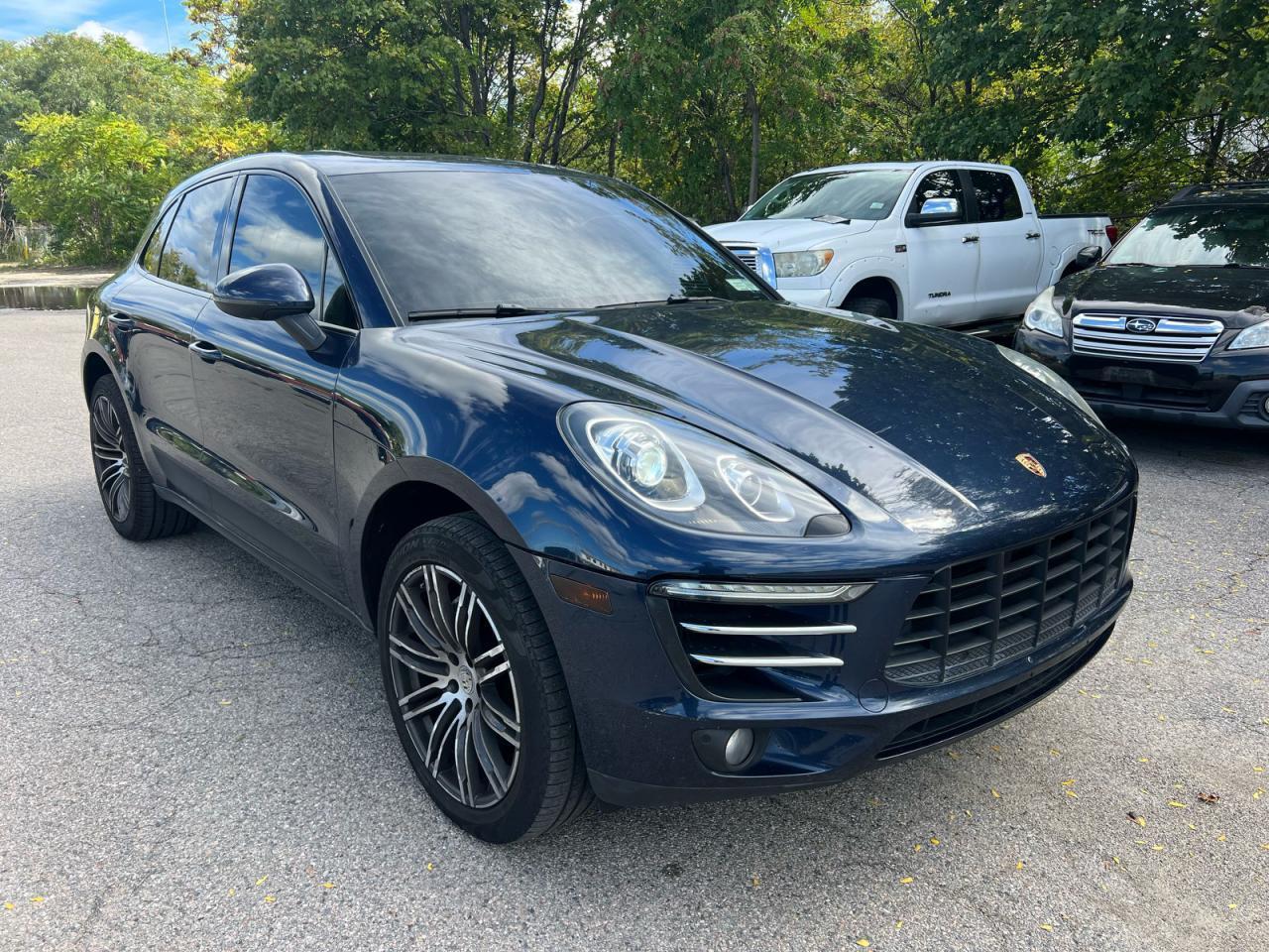 2015 PORSCHE Macan