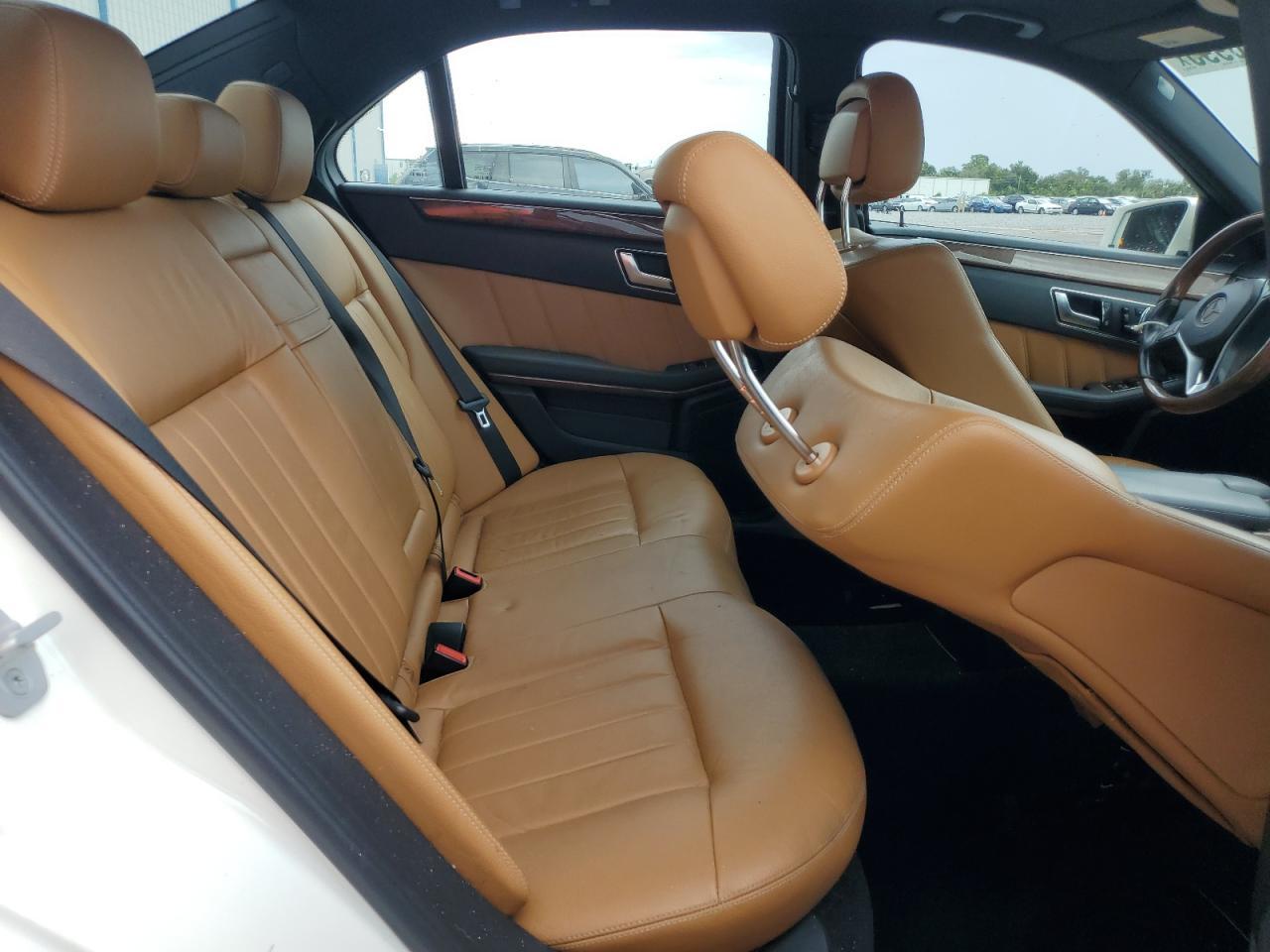2013 MERCEDES-BENZ E-Class