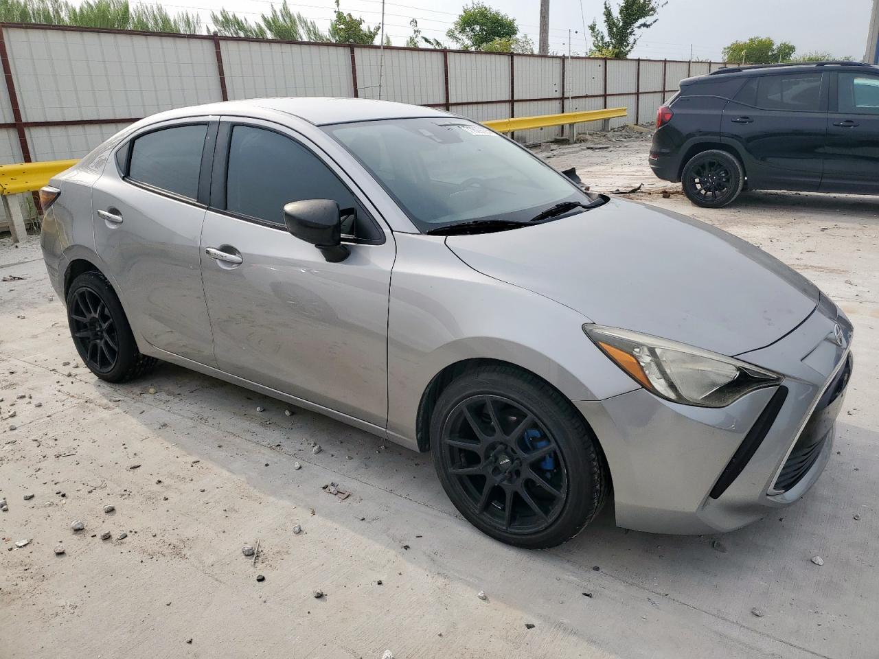 2016 TOYOTA SCION