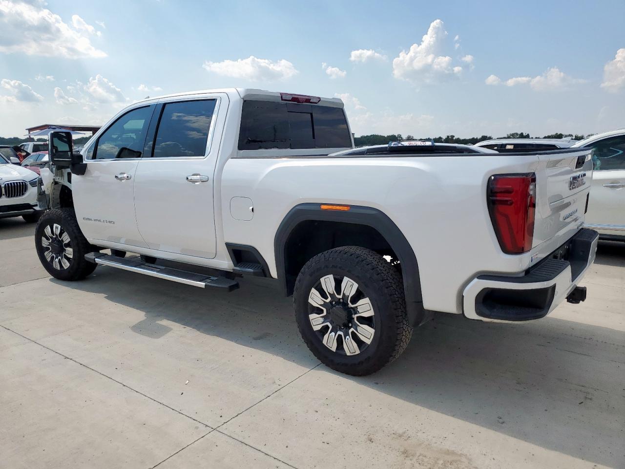 2025 GMC Sierra