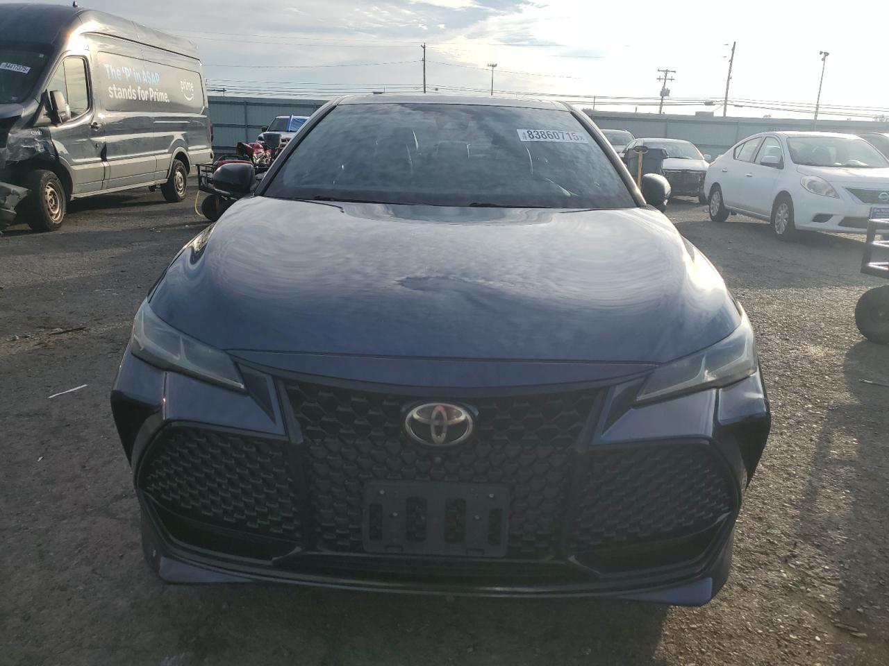 2019 TOYOTA Avalon