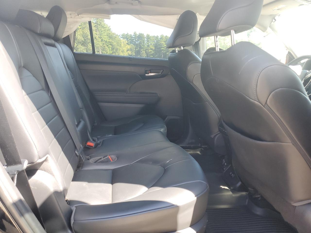 2020 TOYOTA HIGHLANDER