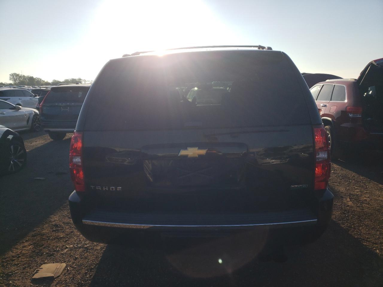 2011 CHEVROLET Tahoe