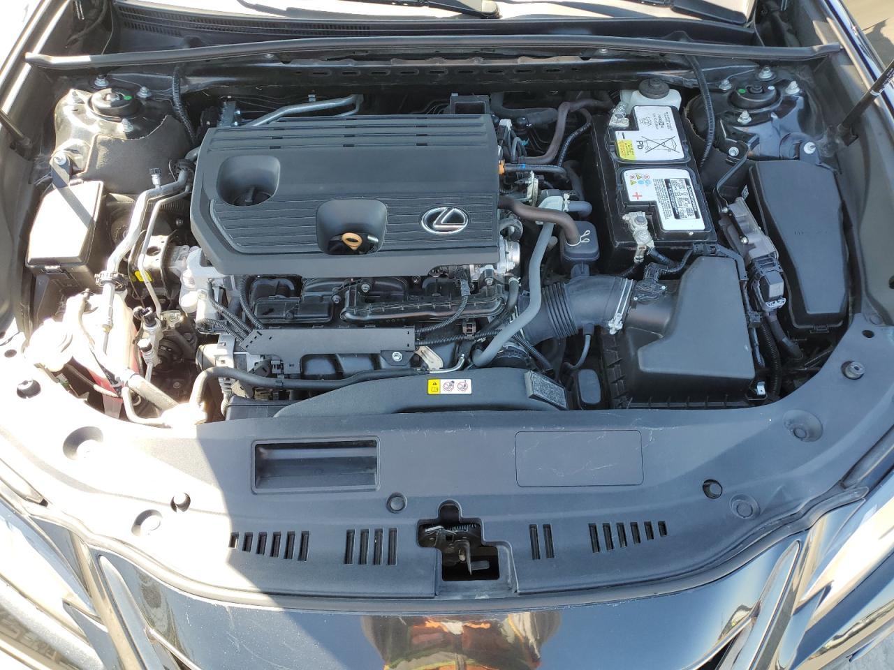 2022 LEXUS Es