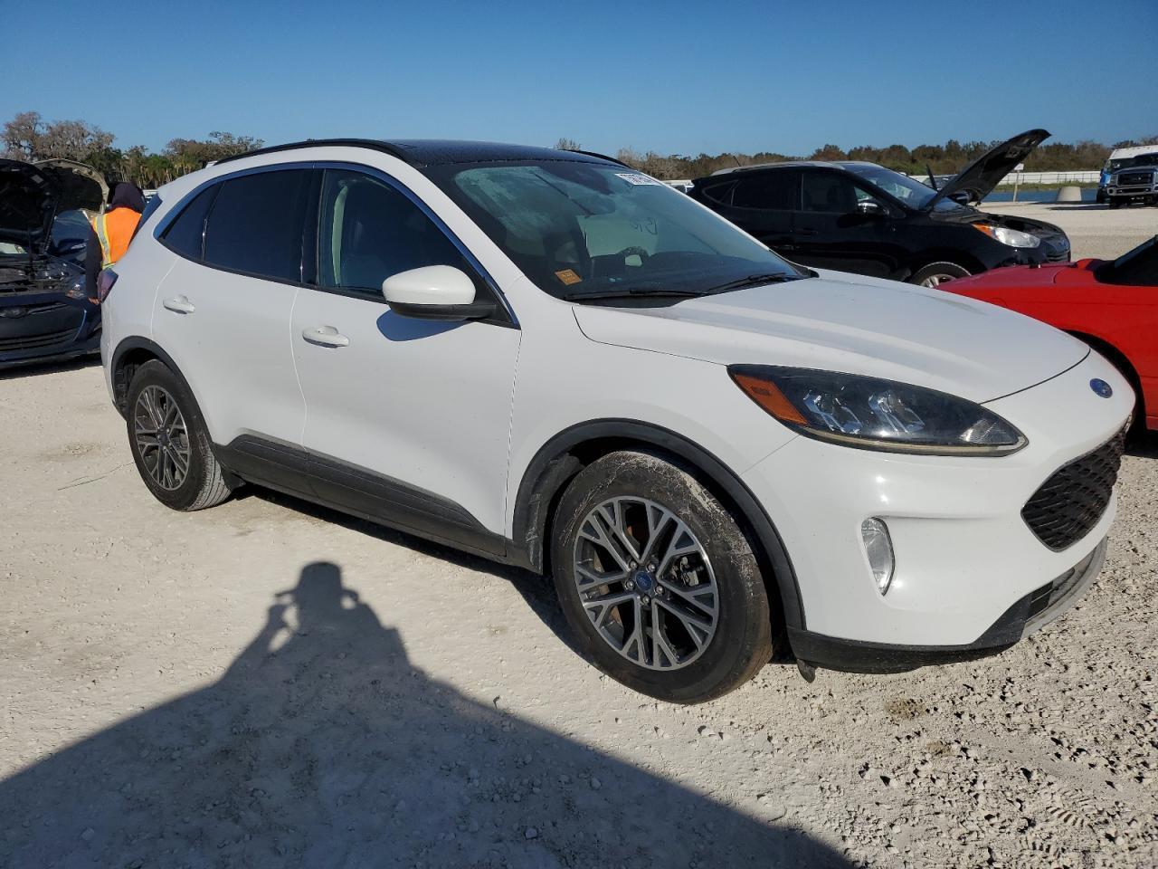 2020 FORD ESCAPE