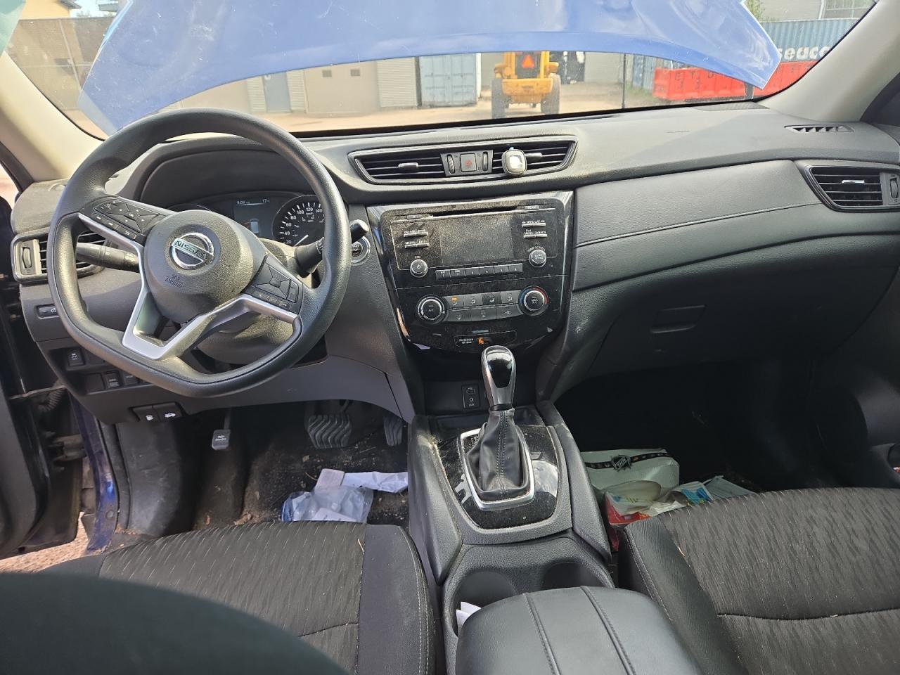 2017 NISSAN ROGUE