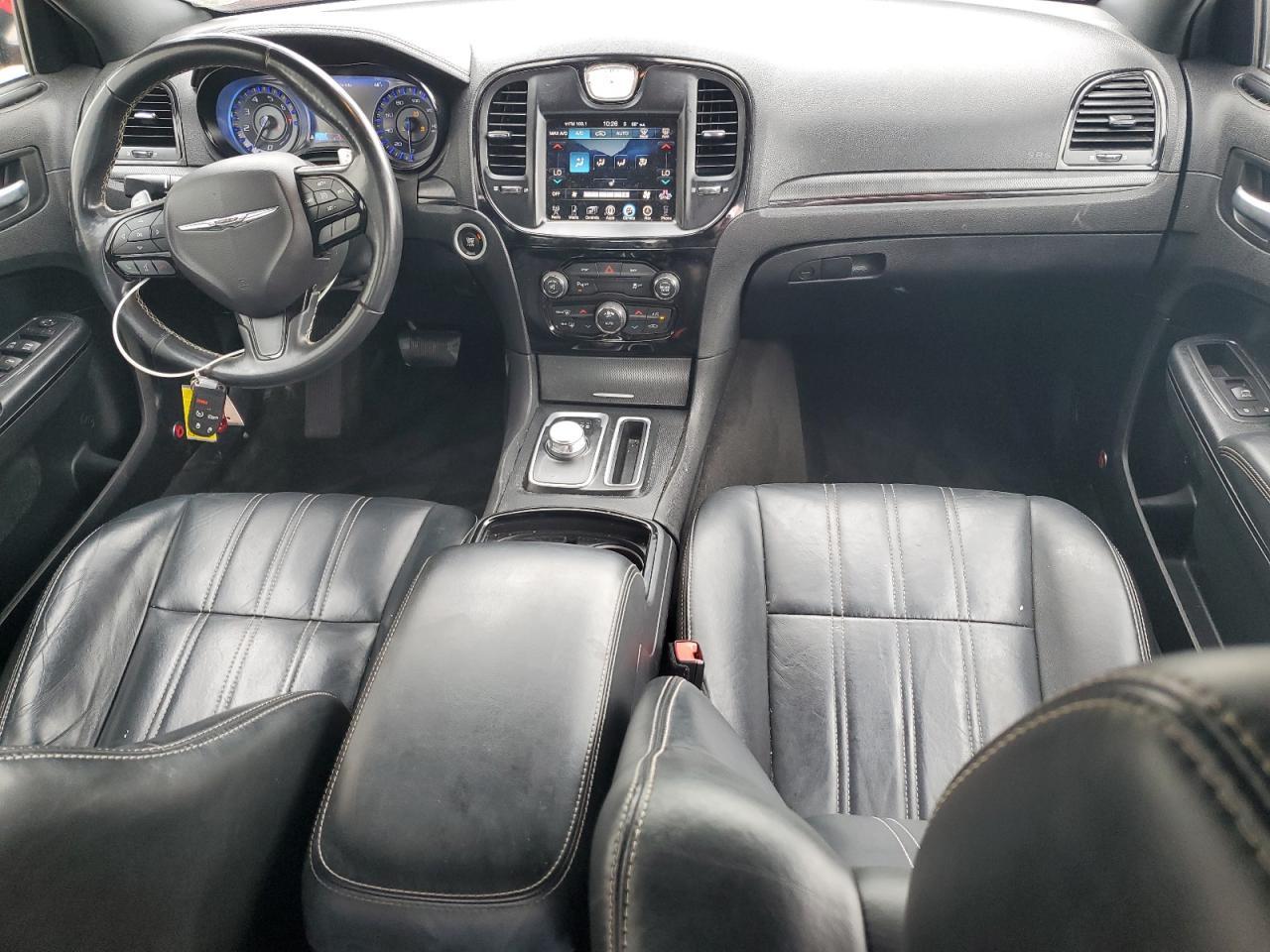 2016 CHRYSLER 300