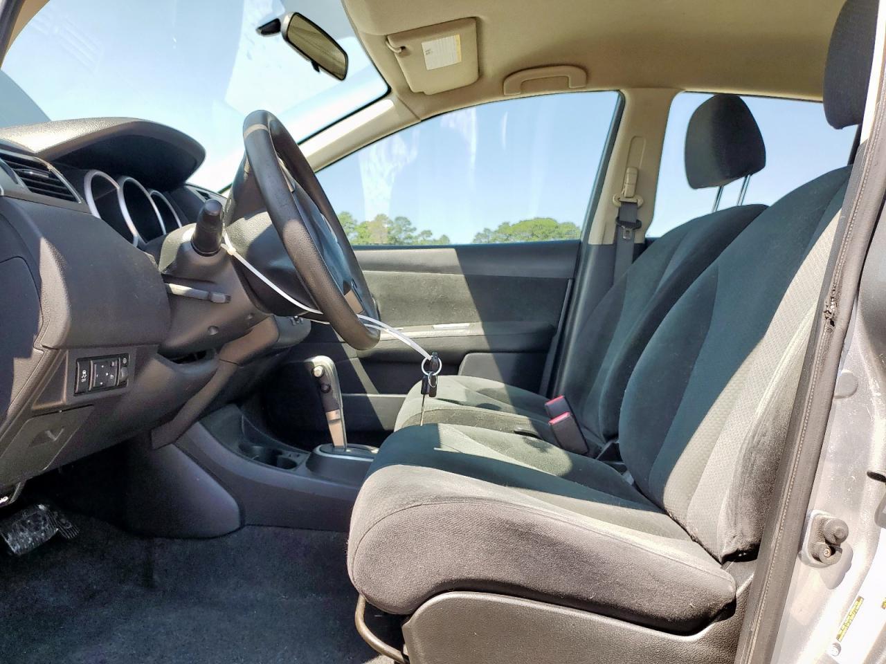 2012 NISSAN VERSA