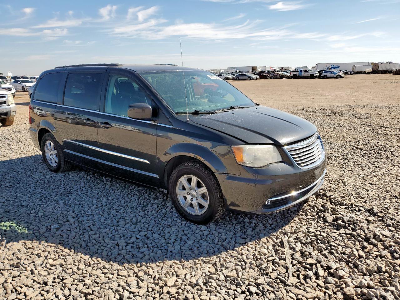 2011 CHRYSLER Town & Country