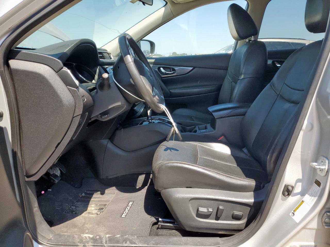 2015 NISSAN ROGUE