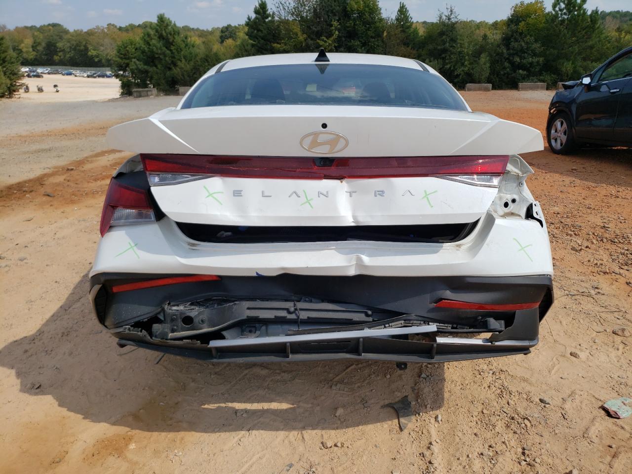 2024 HYUNDAI ELANTRA