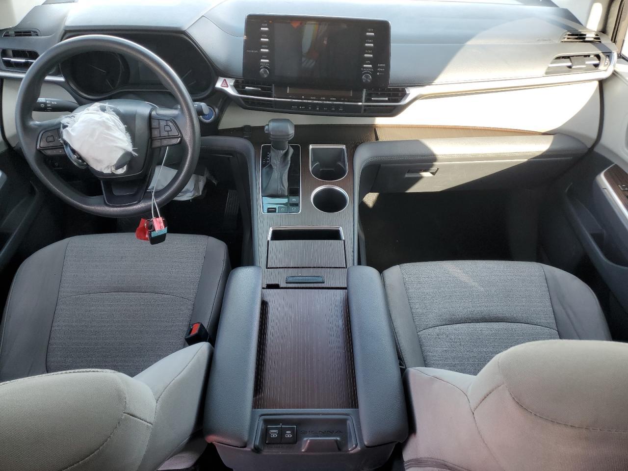 2023 TOYOTA SIENNA