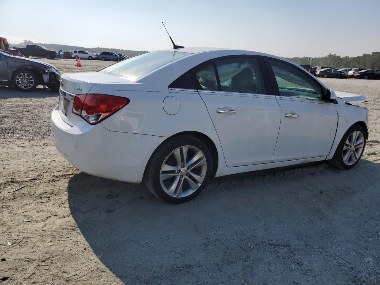 2011 CHEVROLET CRUZE