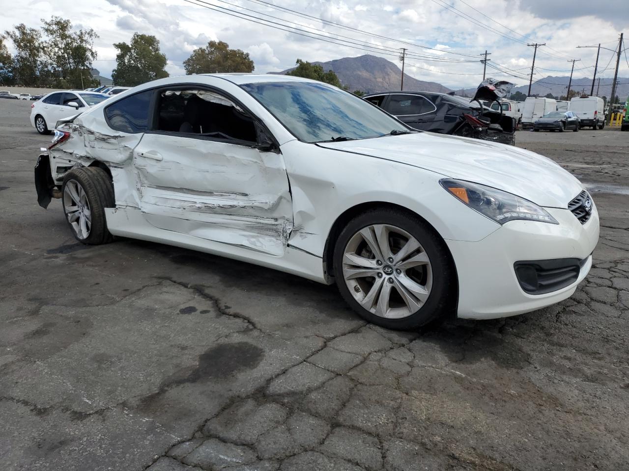 2010 HYUNDAI GENESIS