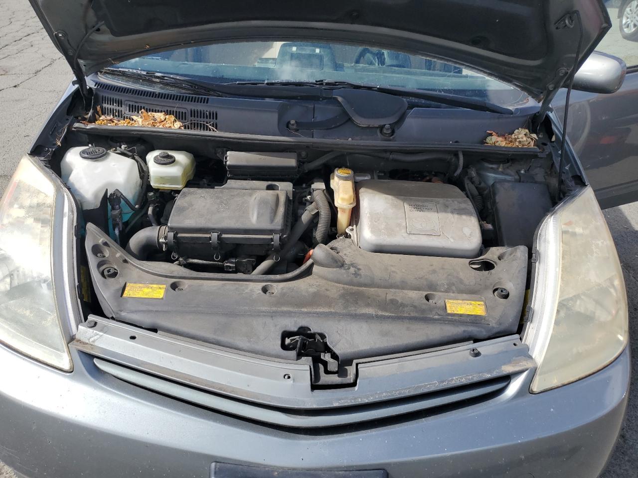 2004 TOYOTA PRIUS