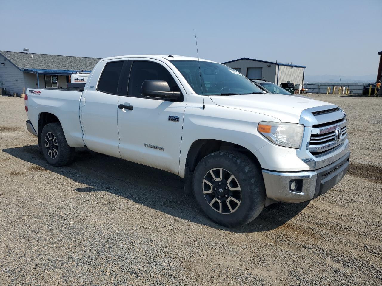 2016 TOYOTA TUNDRA