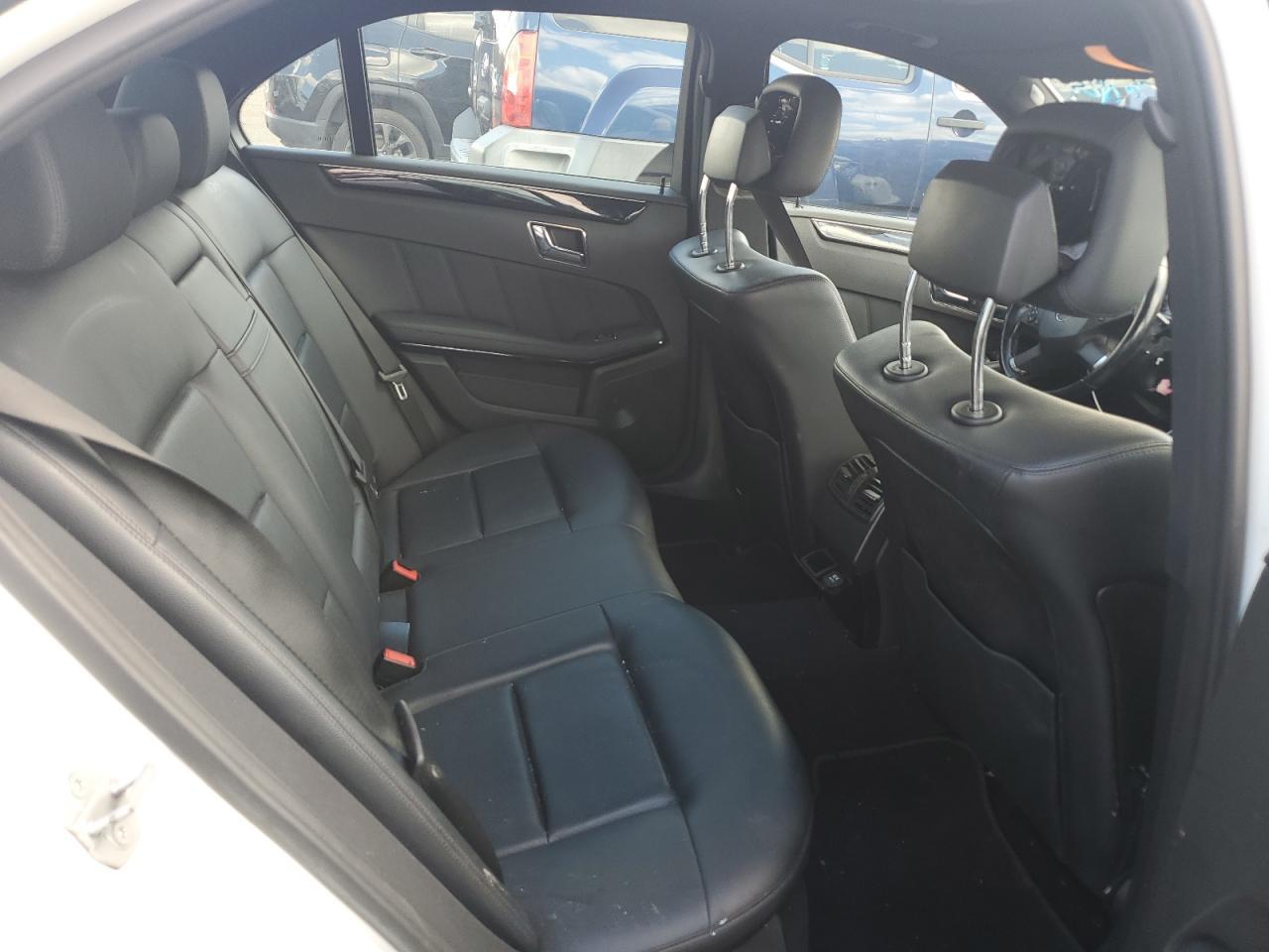 2010 MERCEDES-BENZ E-Class