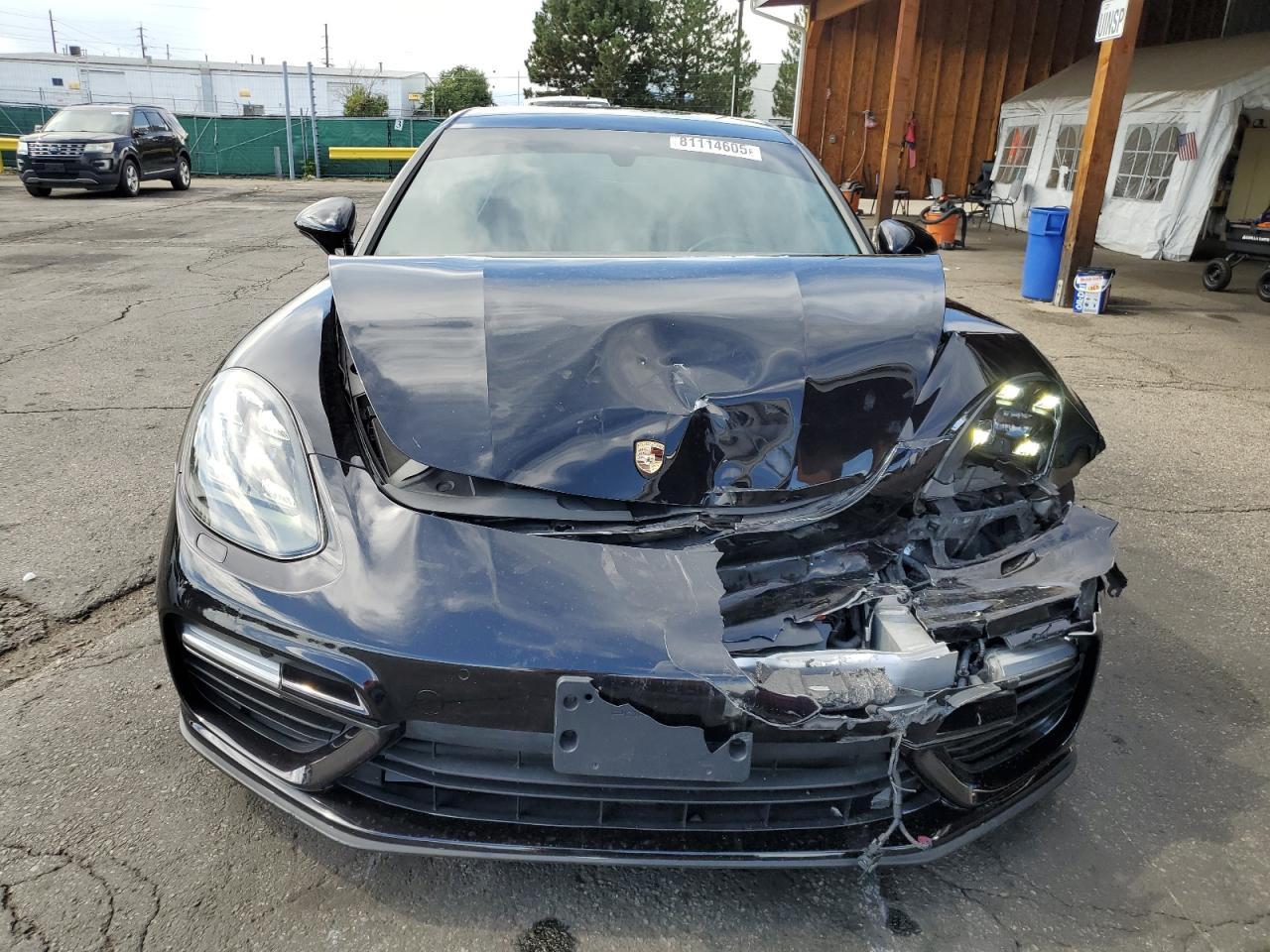 2017 PORSCHE Panamera