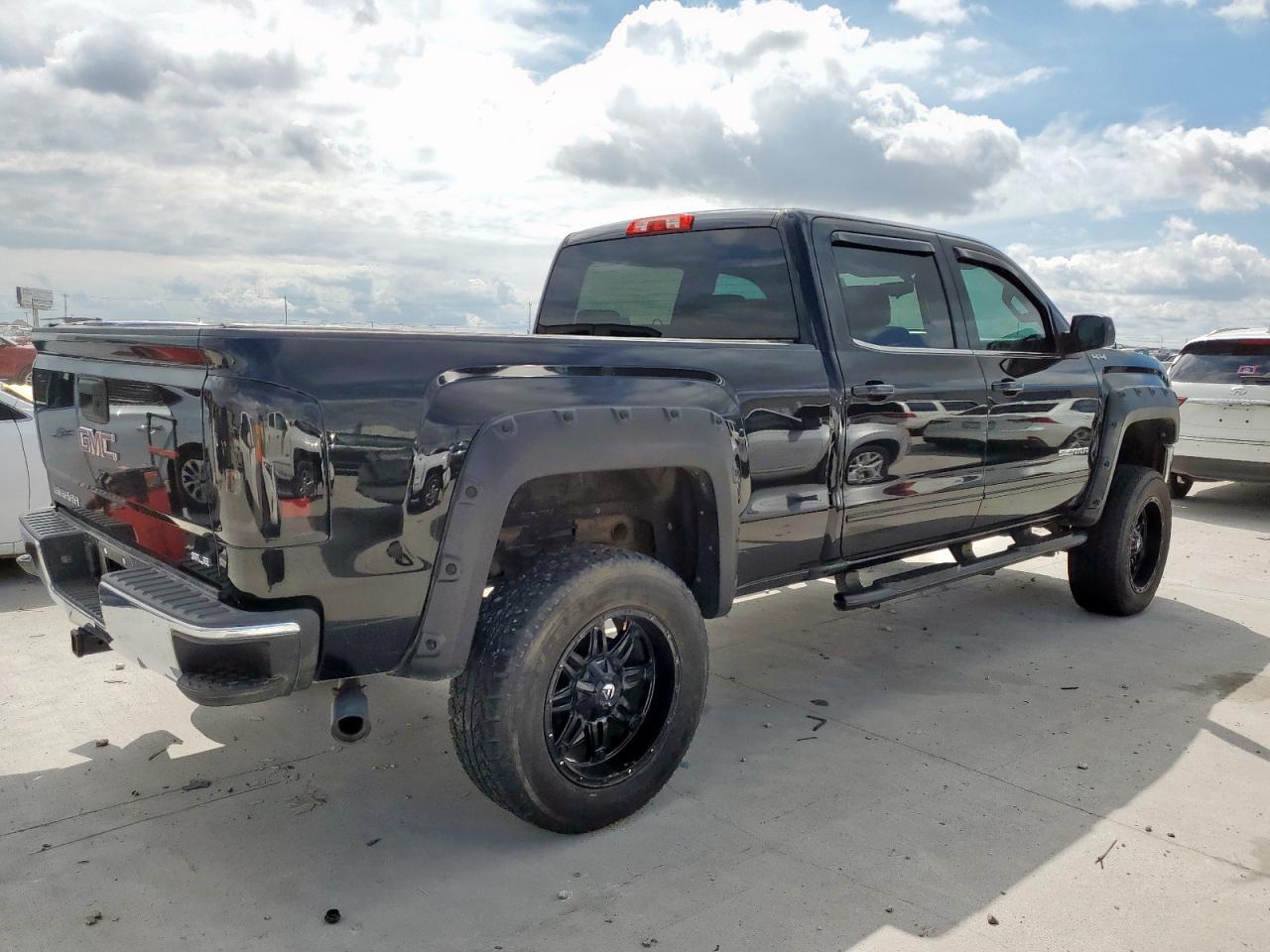 2015 GMC Sierra
