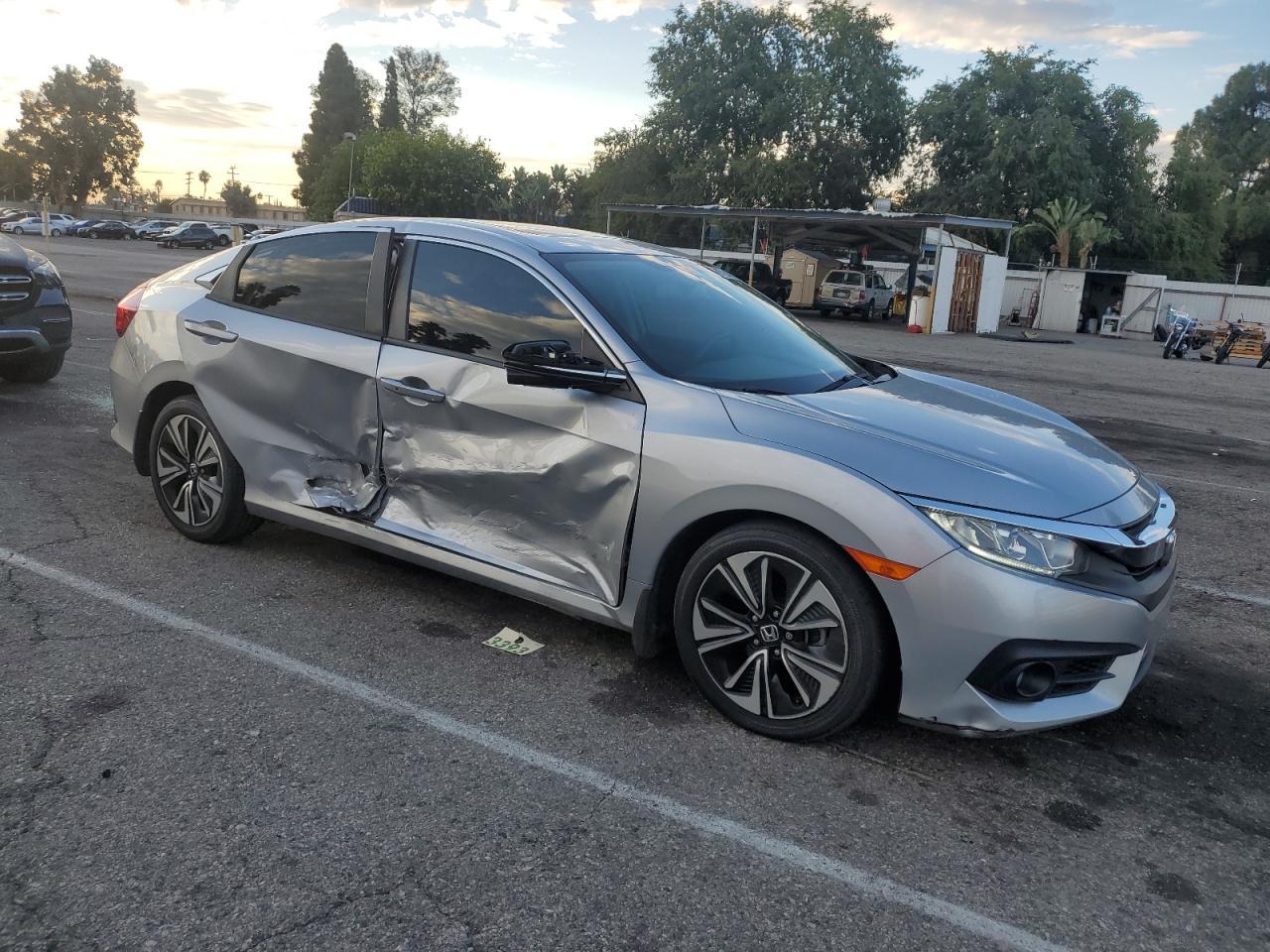 2018 HONDA CIVIC