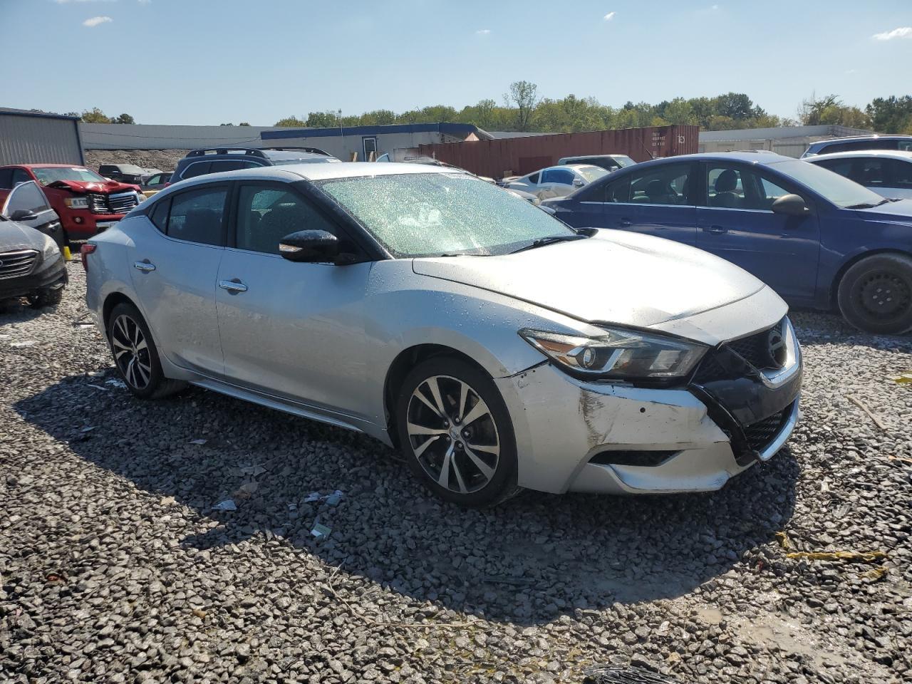2016 NISSAN Maxima