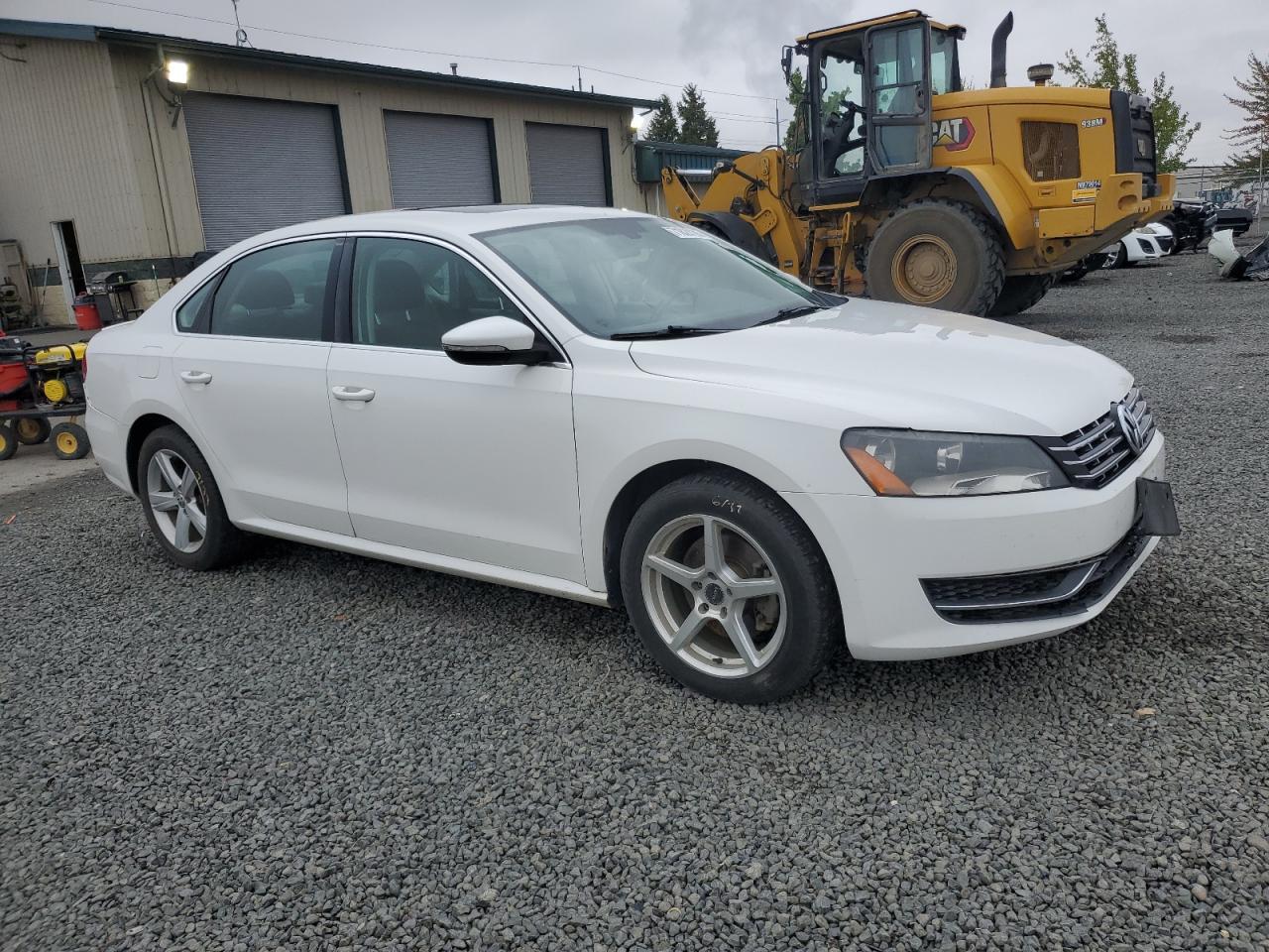 2012 VOLKSWAGEN Passat