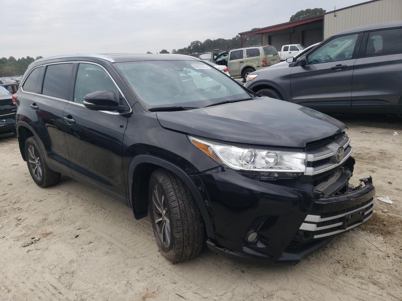 2019 TOYOTA HIGHLANDER