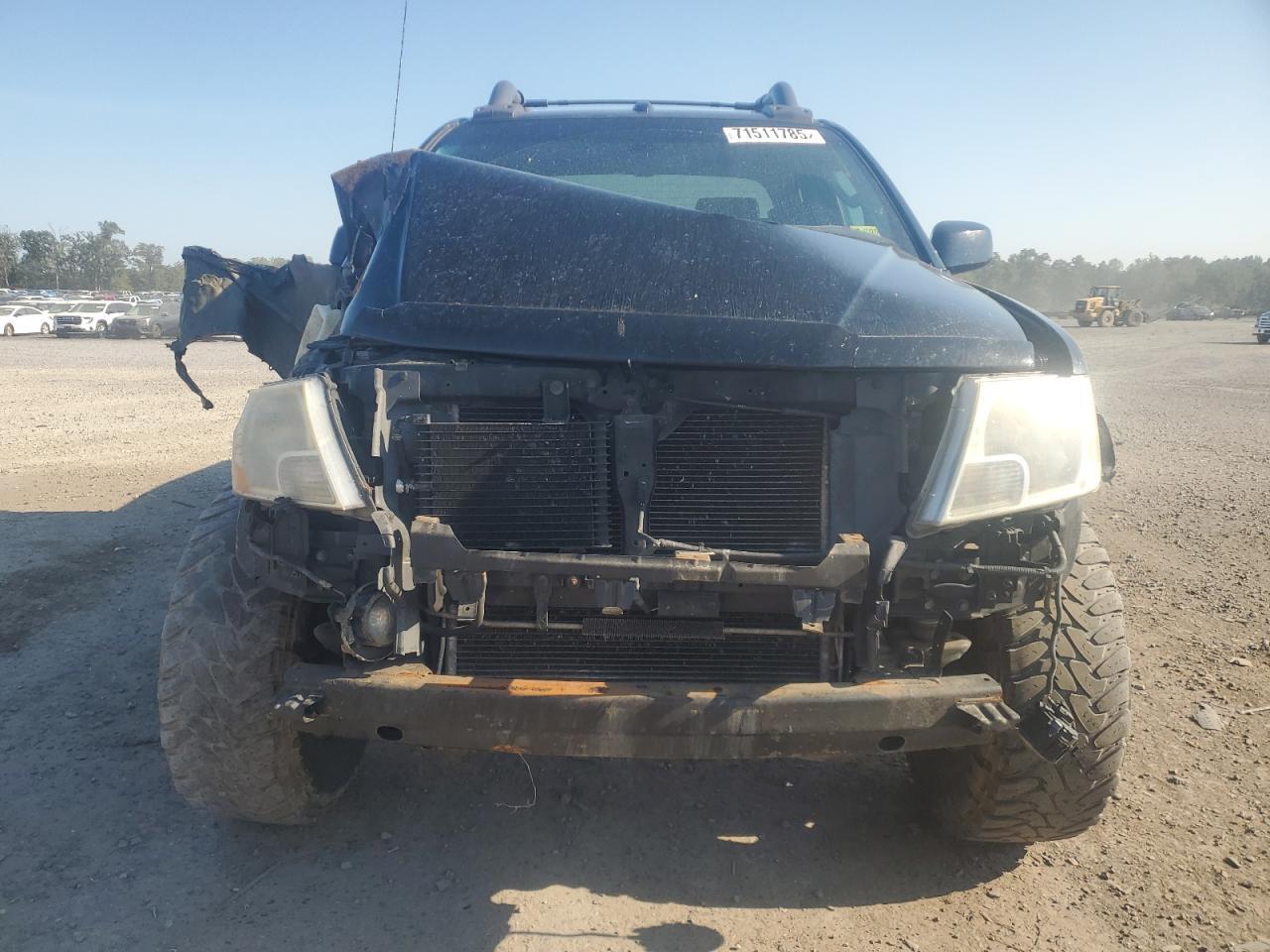 2011 NISSAN Frontier