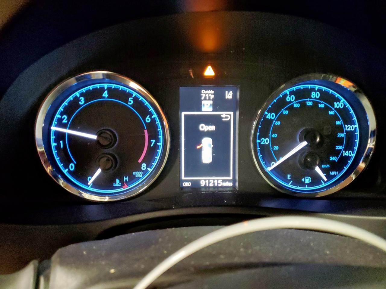 2017 TOYOTA COROLLA
