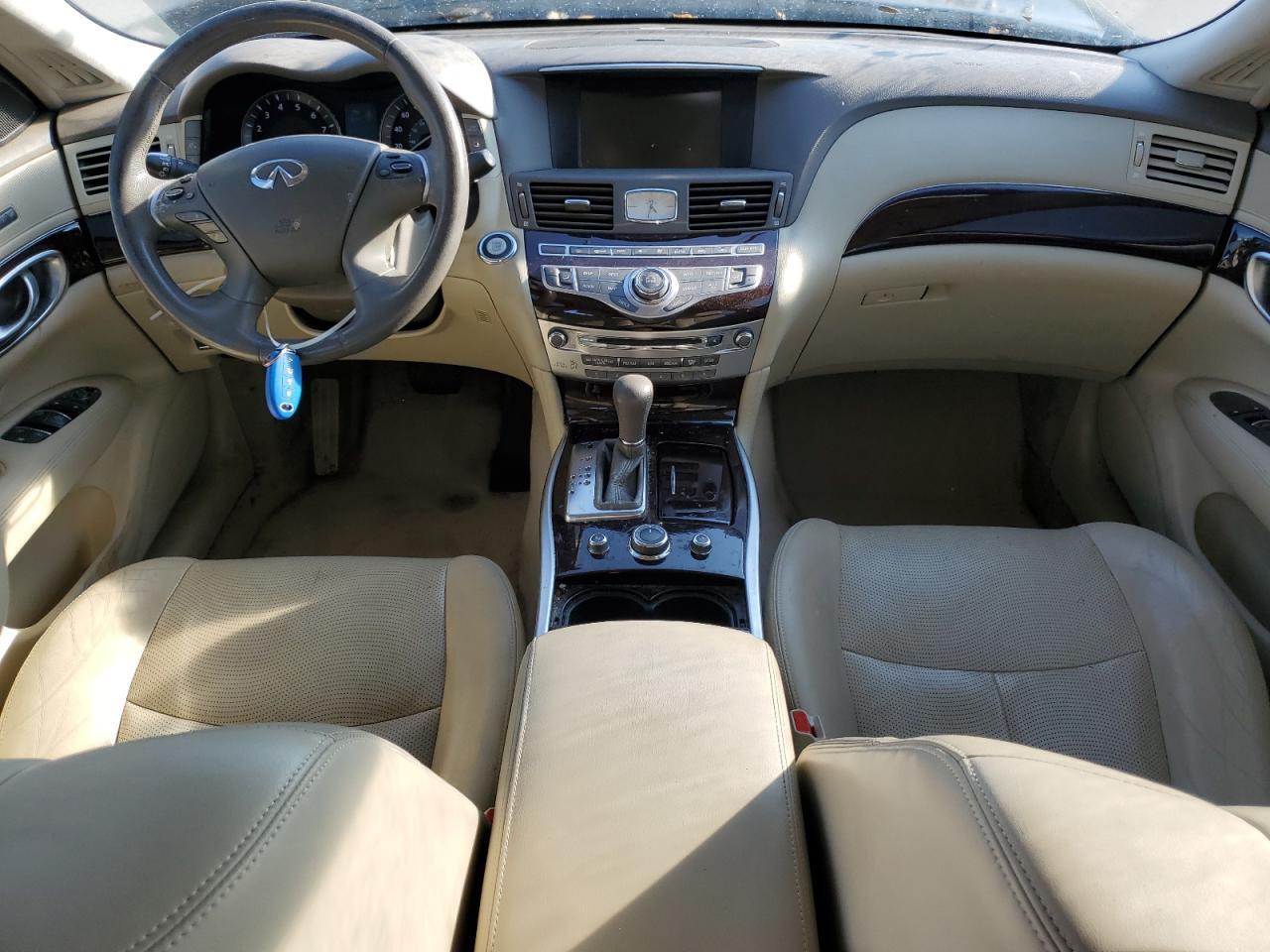 2011 INFINITI M37