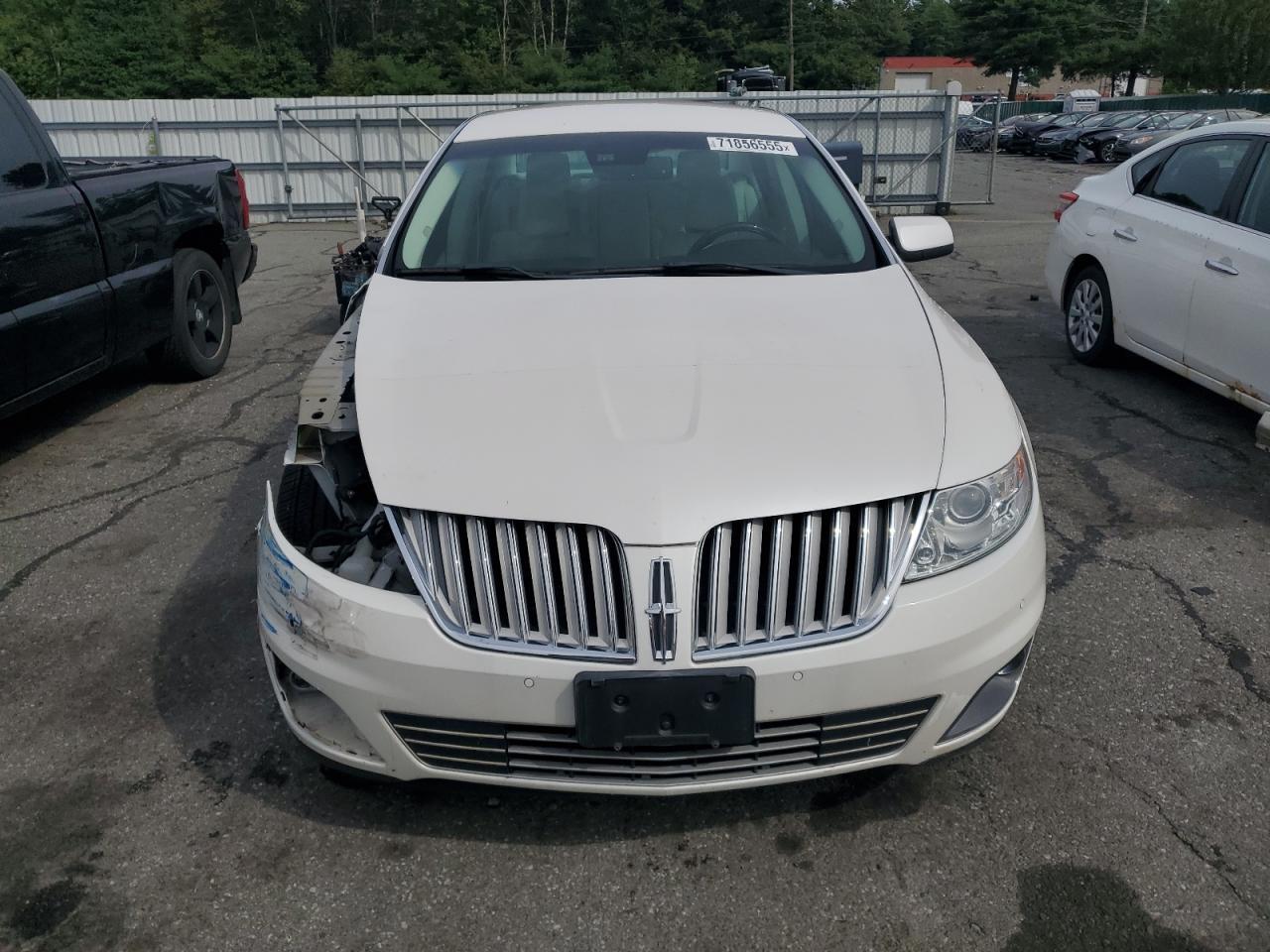 2011 LINCOLN MKS