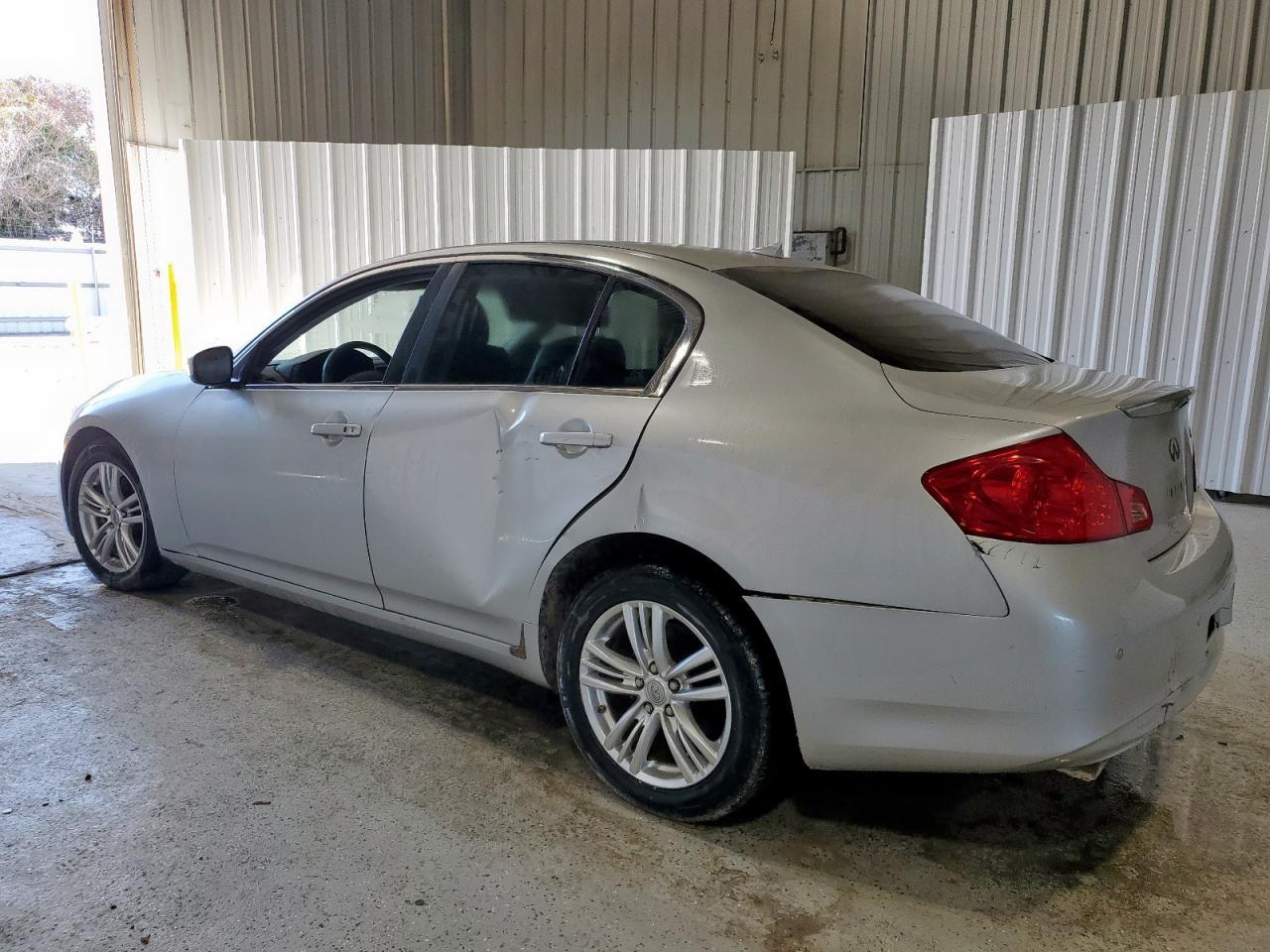 2013 INFINITI G37
