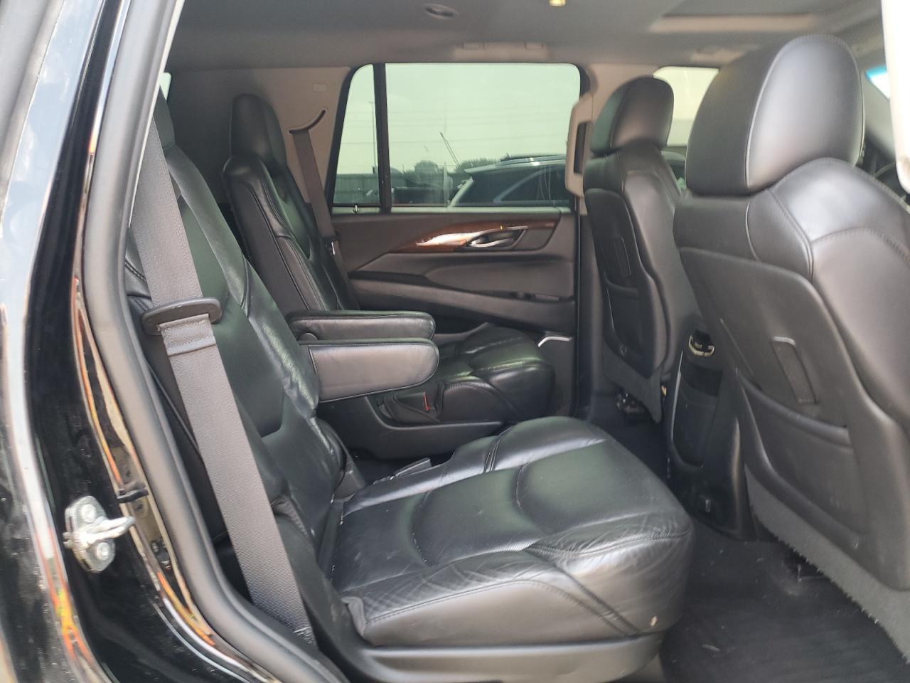 2018 CADILLAC ESCALADE