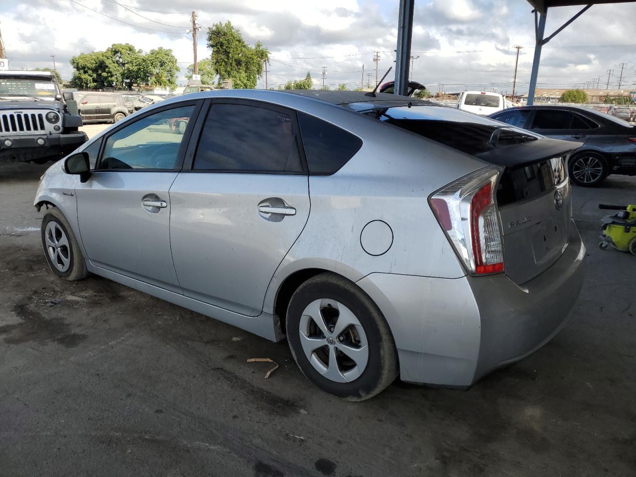 2015 TOYOTA PRIUS