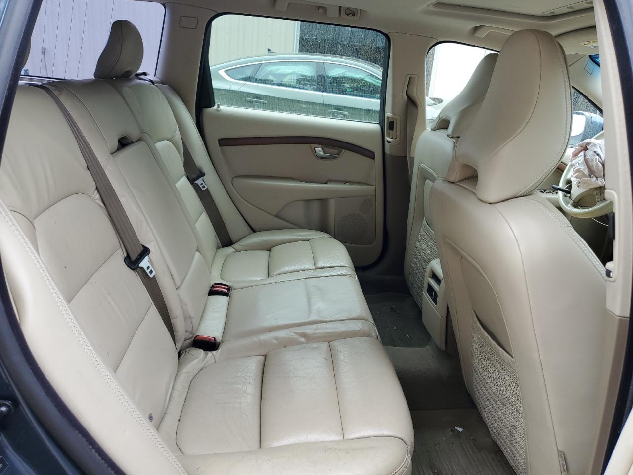 2009 VOLVO XC70