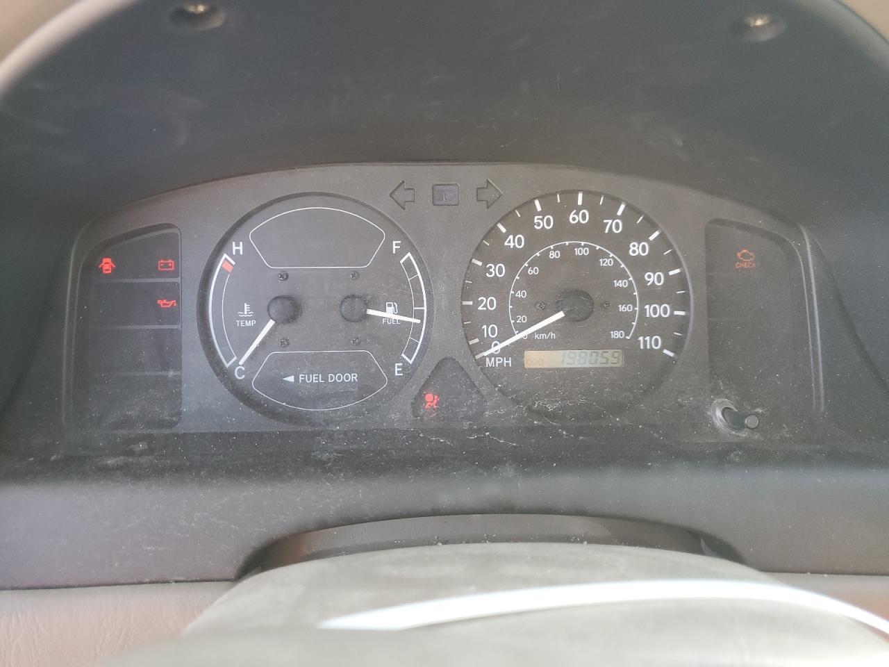 2002 TOYOTA COROLLA