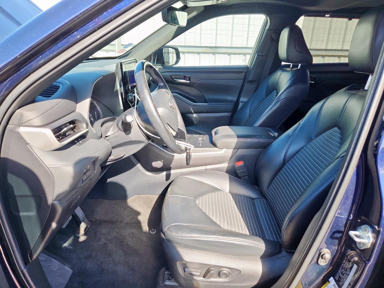2023 TOYOTA HIGHLANDER