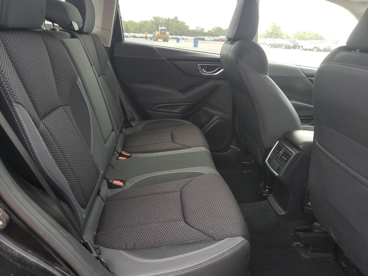 2019 SUBARU FORESTER