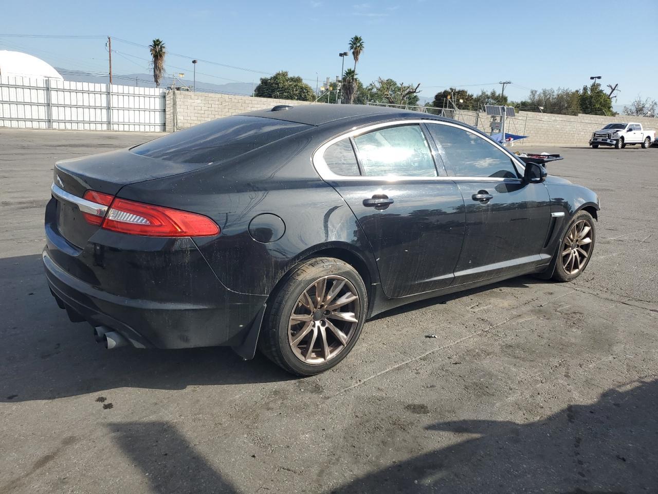 2012 JAGUAR XF