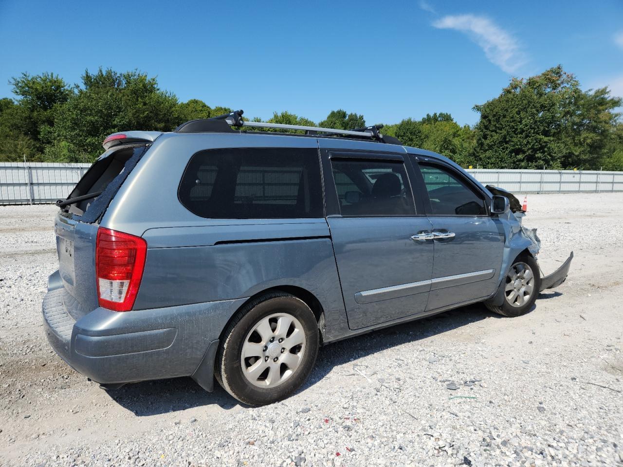 2008 HYUNDAI Entourage