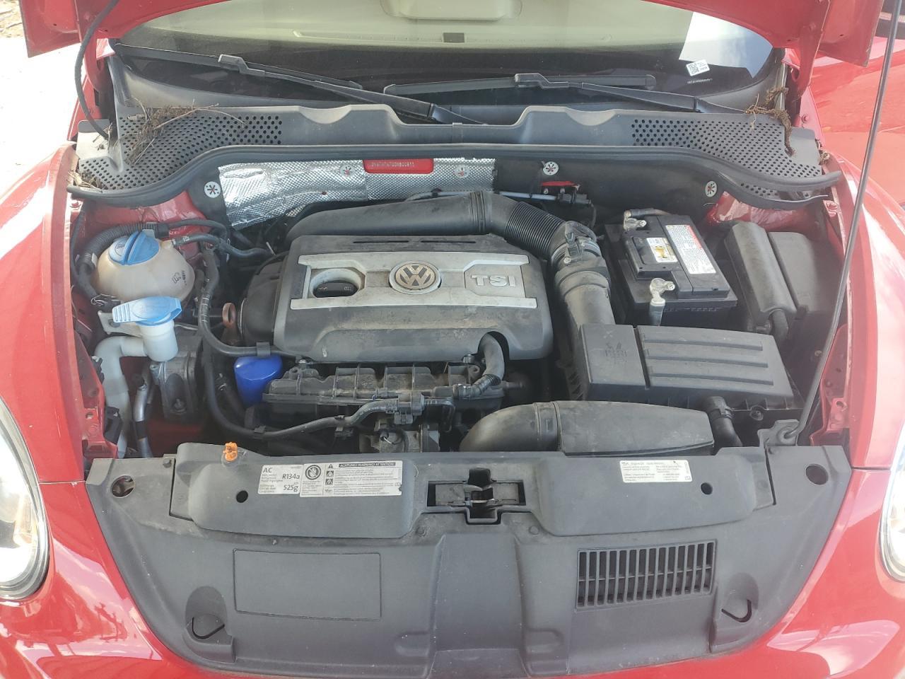 2013 VOLKSWAGEN Beetle