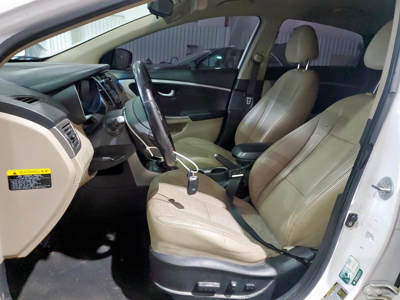 2014 HYUNDAI ELANTRA