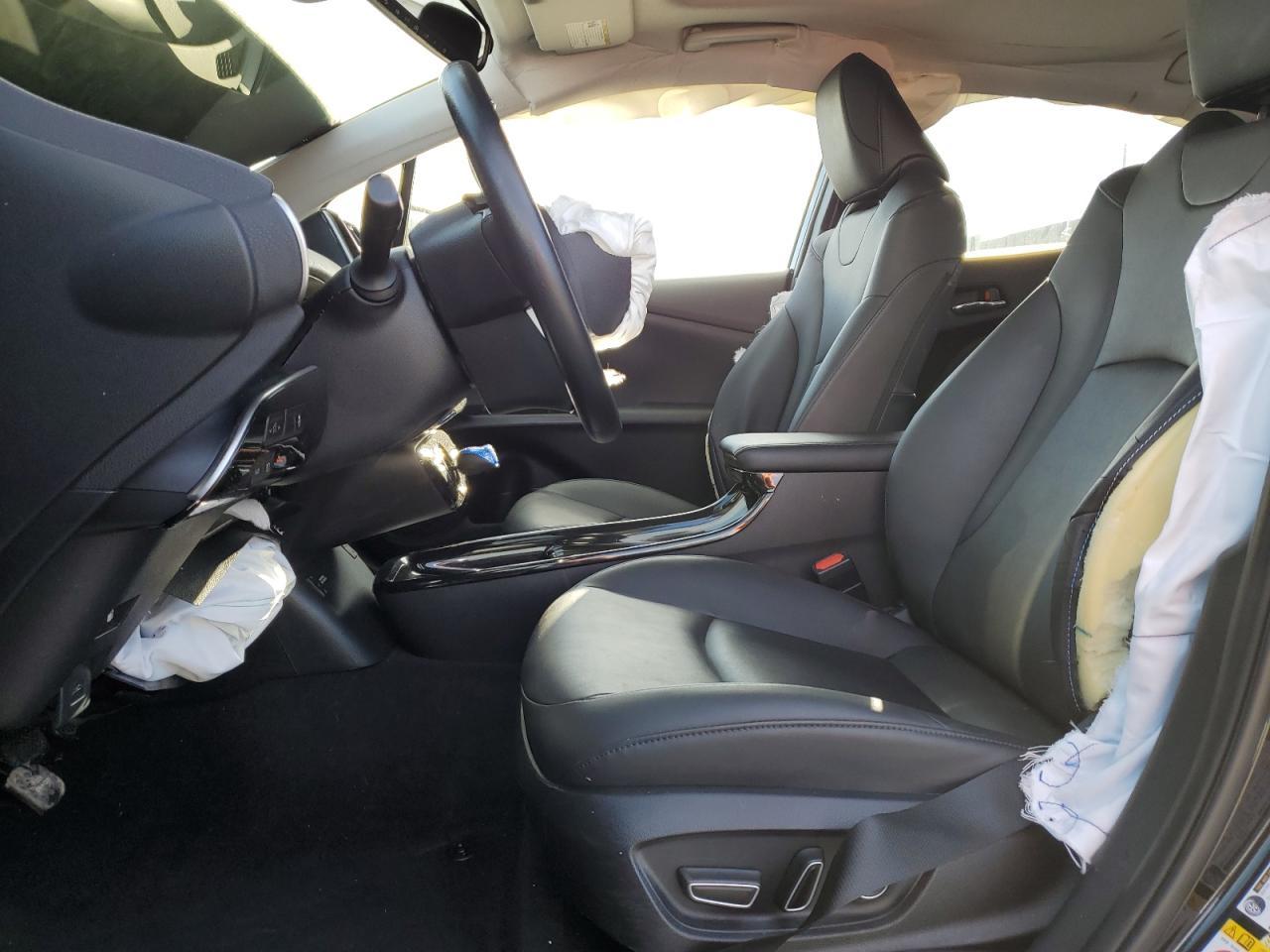 2016 TOYOTA PRIUS