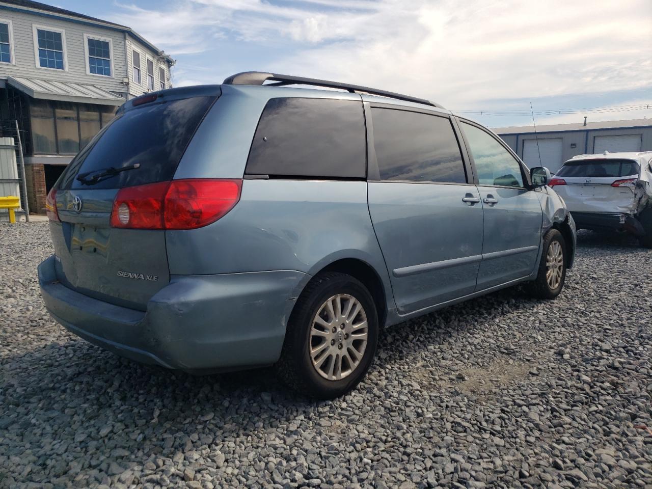 2008 TOYOTA SIENNA