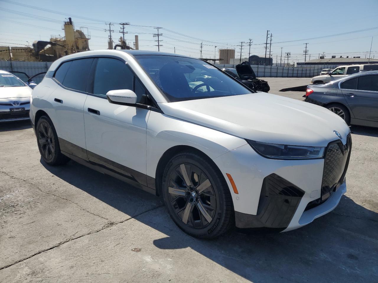 2023 BMW iX