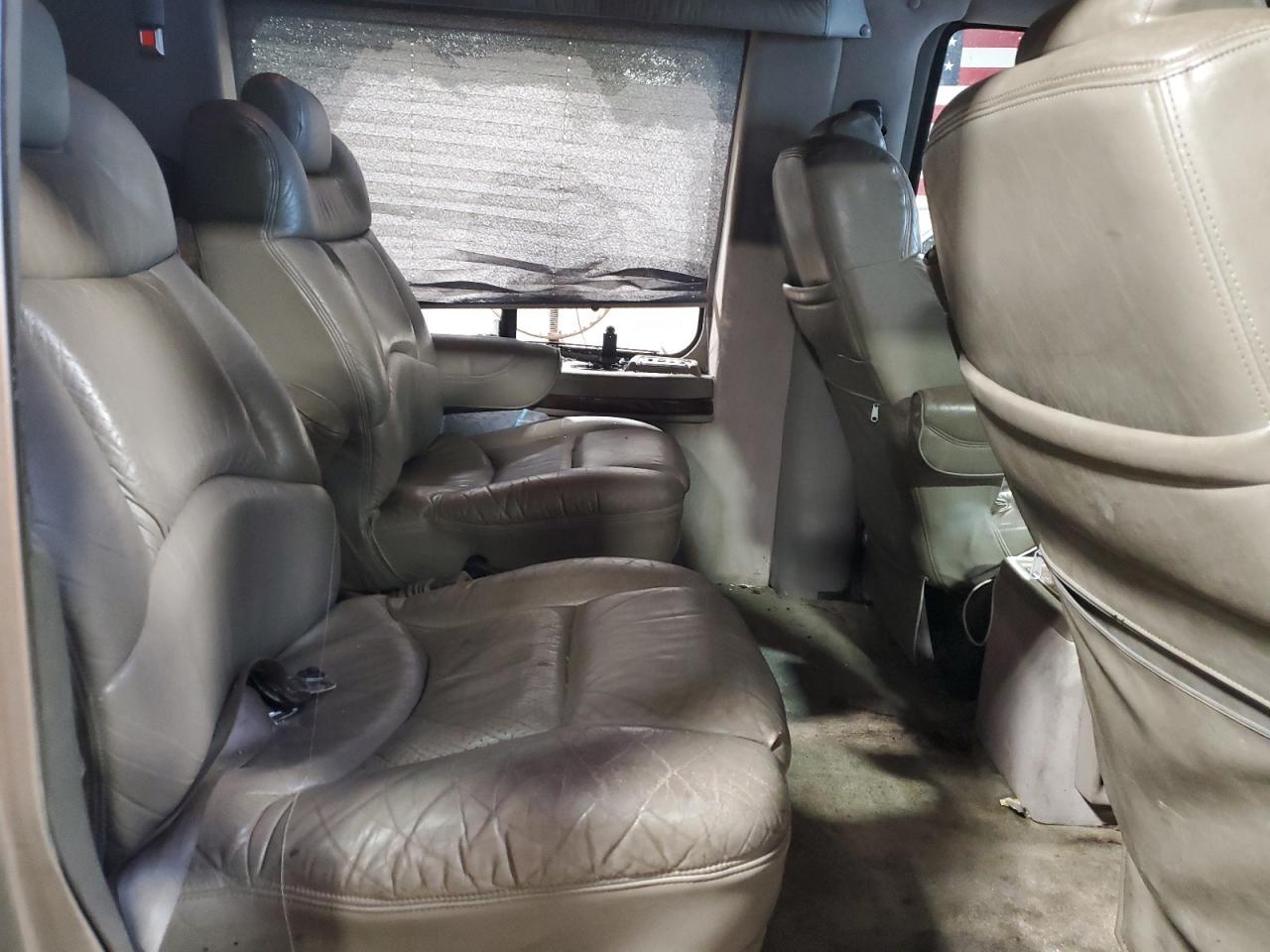 2002 CHEVROLET EXPRESS 2500
