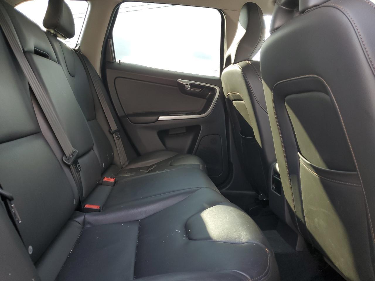 2017 VOLVO XC60