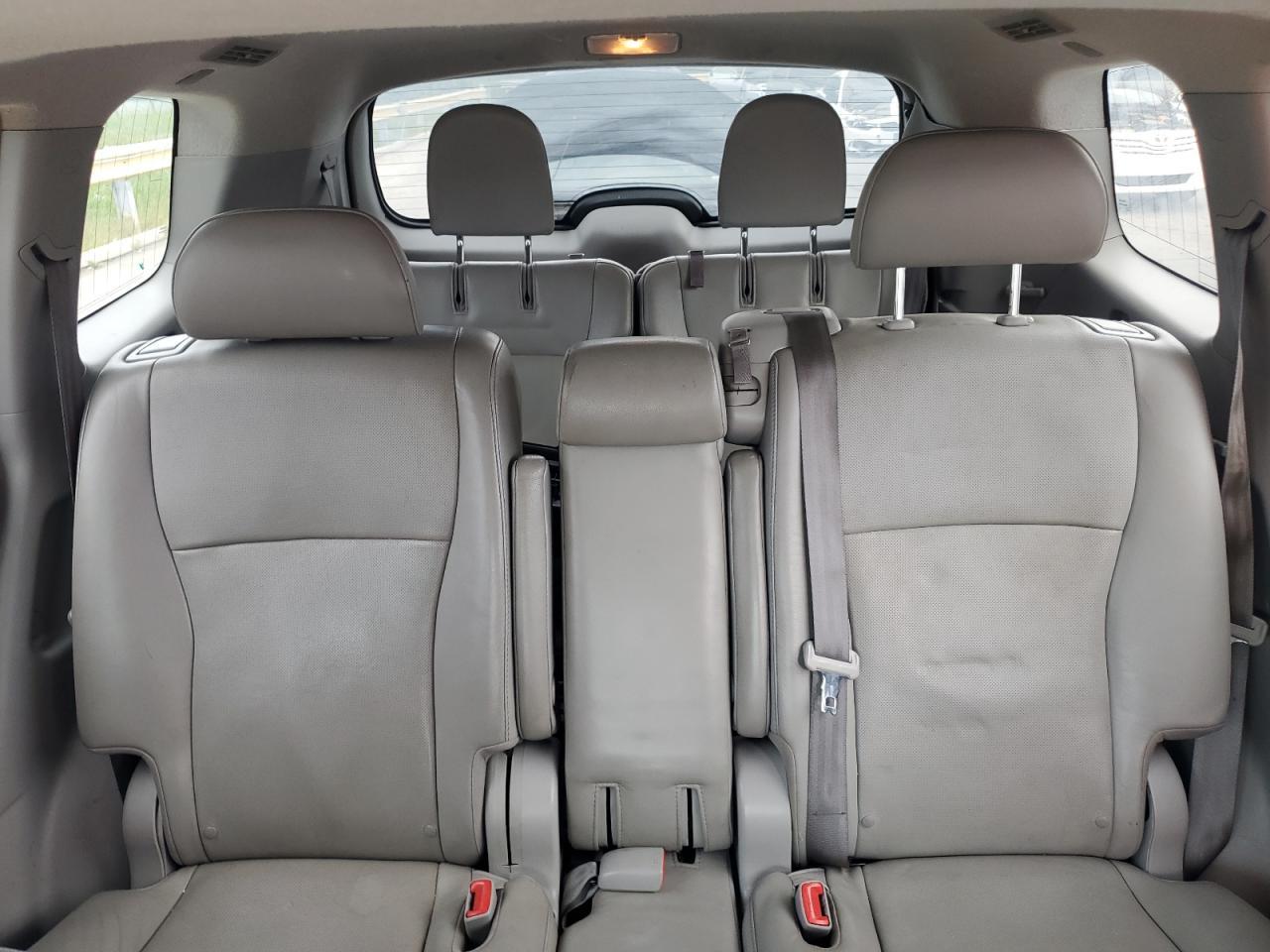 2012 TOYOTA HIGHLANDER