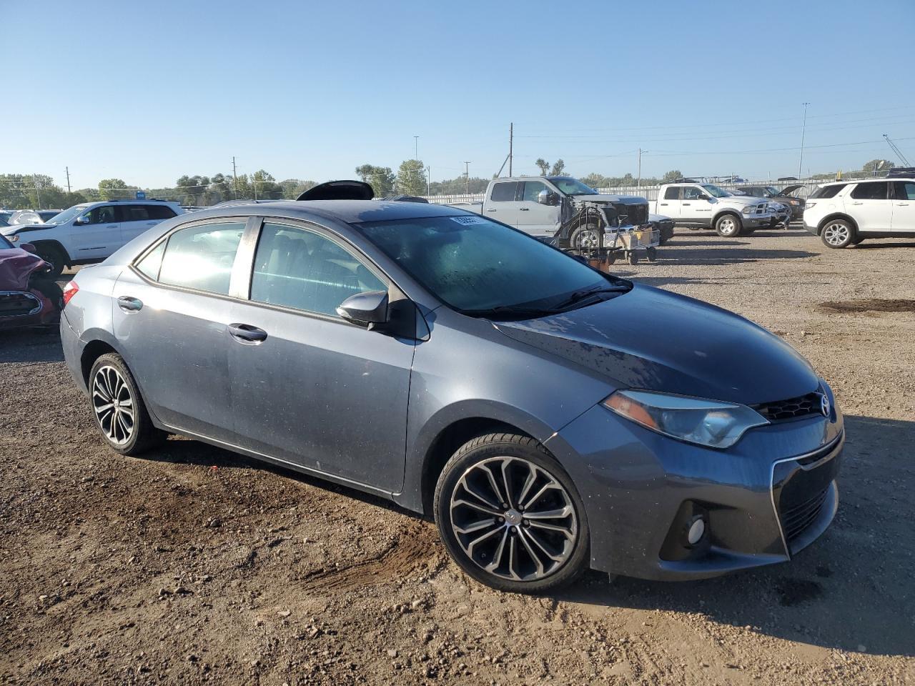 2015 TOYOTA COROLLA